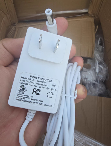 Xhj 120300u 12v 2 - 3a, 5.5*2.1