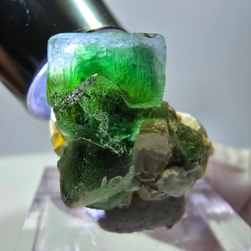 Cube fluorite fantôme - cube,