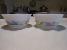 2 coupelles motif floral