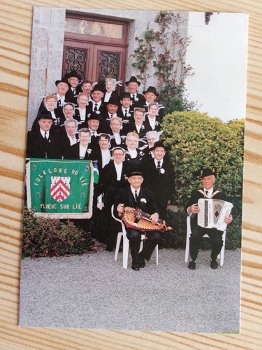 Folklore lié coiffe - lié,