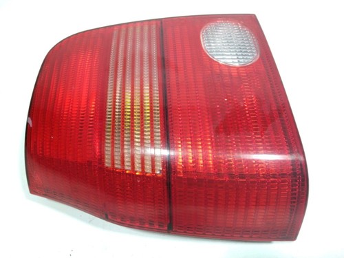Feu arriere gauche 6x0945095d - feu,
