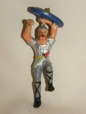 FIGURINE COMPOSITION DURSO MOYEN AGE GUERRIER GRIMPANT A L'ECHELLE BOUCLIER BLEU