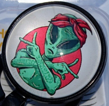 *** Porte-clés aimanté