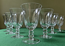 Lot de 7 verres à vin