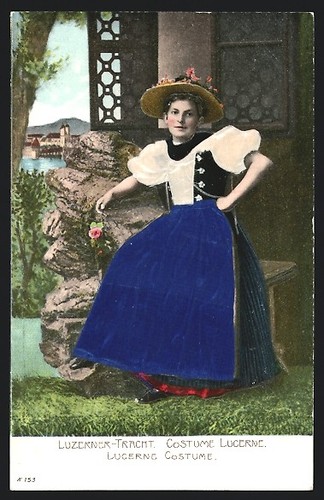 Carte postale gaufrée - , en