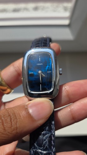 Montre vintage yema mécanique - vintage,