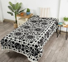 Couvre-Lit En Broderie Suzani