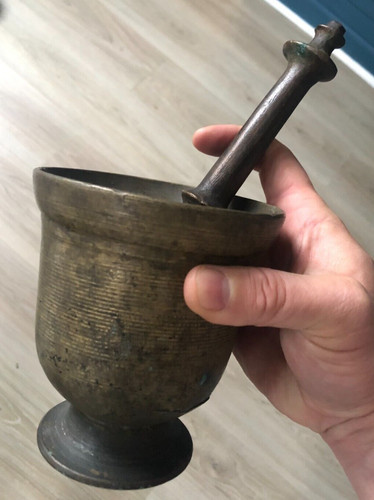 Ancien mortier pilon bronze - ,