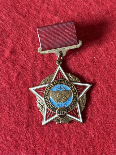 Present russia medal - 2,