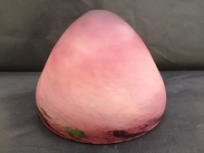 Dôme obus lampe lustre art deco Pâte de verre signée Diamètre 24,5  haut 17 cms