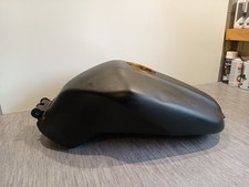 Réservoir YAMAHA FZS FAZER