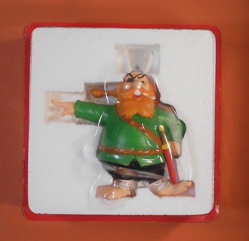 Asterix barbe rouge - 10,