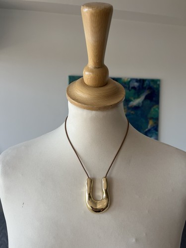 Collier épuré ajustable