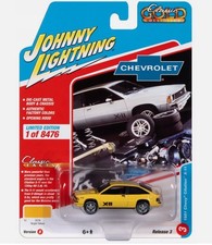 JOHNNY LIGHTNING, CHEVROLET Citation X-11 1981 Jaune de la série CLASSIC GOLD...