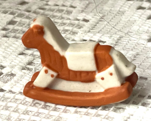 Fève mat cheval - mat, bascule