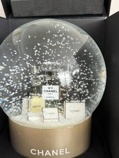 CHANEL Boule À Neige Nouvelle