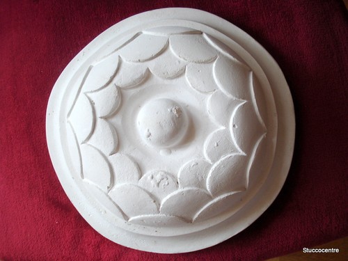 Rosace plafond moulurée - plafond,