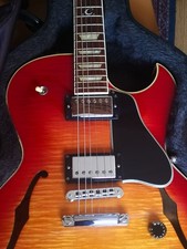 Guitare Élec Gibson ES-137