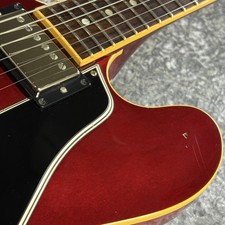 Guitare semi-creuse Gibson