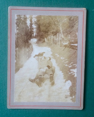 Photo ancienne hommes luge sur - photo,
