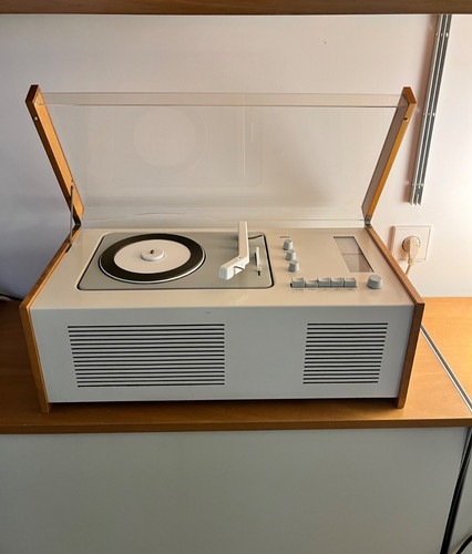 Tourne disque radio - tourne, sk