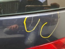 Malle/Hayon arriere VOLKSWAGEN GOLF 6 5K6827025J