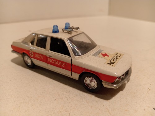 Schuco models bmw 520 e28 - bmw,