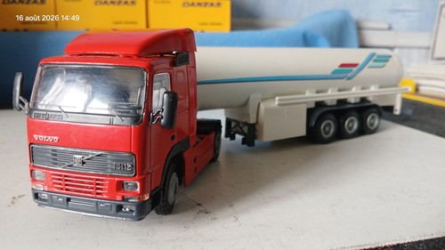 Conrad camion volvo - conrad,