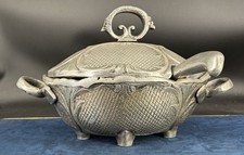 Soupière ancienne en régule