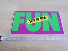 Autocollant RADIO FUN 101.9 FM