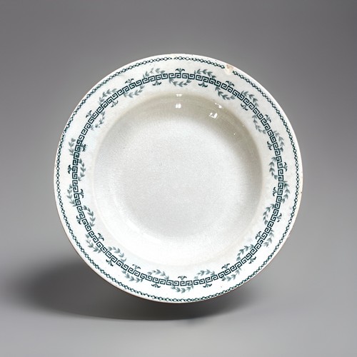 Assiette creuse ancienne - , fin