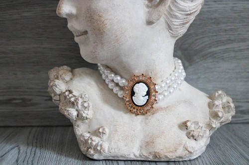 Collier ras cou - collier, camée