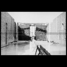 Photo L.000527 PORTE D'ECLUSE BASIN PORT DE COMMERCE 1888 ROCHEFORT-SUR-MER