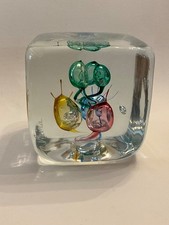 Presse Papiers Cube En Verre 