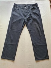 Pantalon homme  à rayures