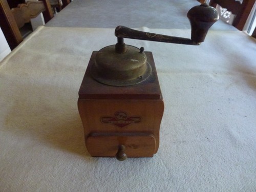 Ancien moulin cafe kym - a,