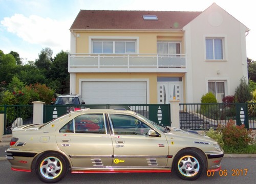 Quatre jantes alu peugeot - jantes,