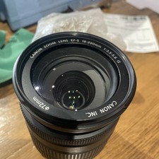 Objectif Canon EF-S 18-200mm