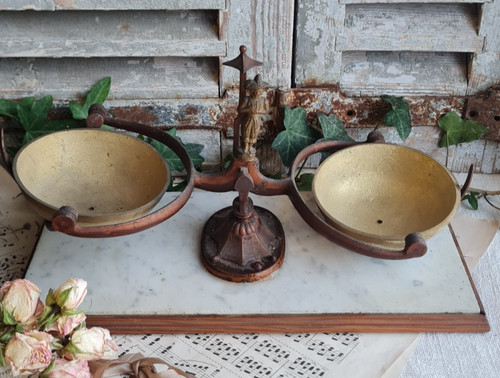 Ancienne balance tabac - a,