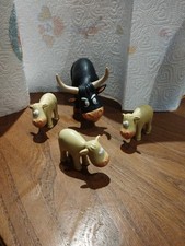4 figurines Animaux Animal Collection: Animaux de la ferme Atlas FAMILLE VACHE 