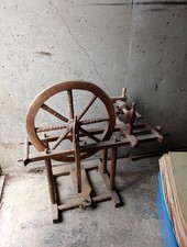Rouet ancien En Bois Objet De
