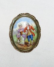 BROCHE ANCIENNE MEDAILLON
