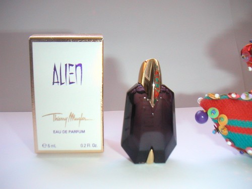 Jolie miniature alien de - ,