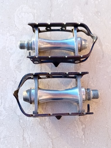 Pédales vintage atom - pédales, 600