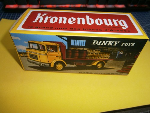 Dinky toys boite - vide, plateau