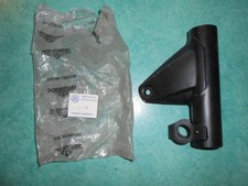 Support phare gauche noir mat