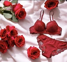 Ensemble lingerie rouge –