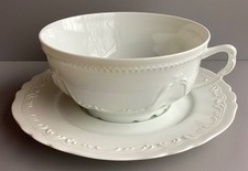 Manufacture Royale Limoges Déjeuner Tasse et Sous-tasse en porcelaine blanche