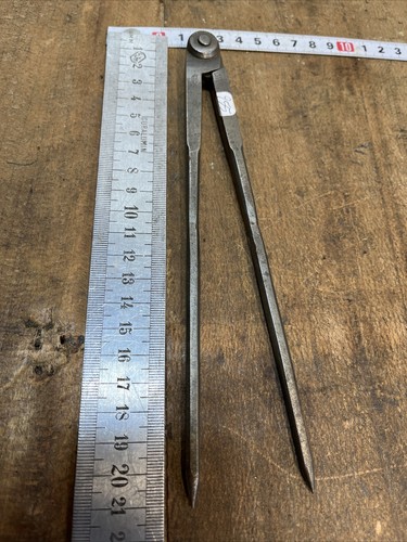 Old tool compass outil - compass, ,