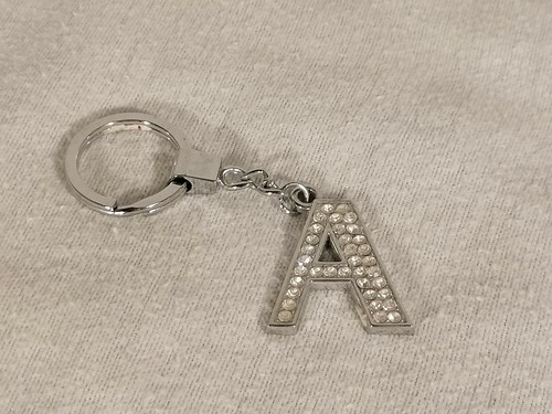 Porte clé lettre avec - a,